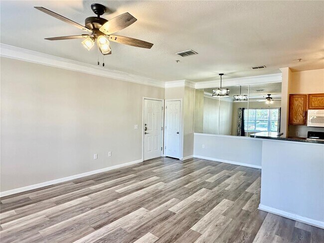 Foto del edificio - 4802 51st St W