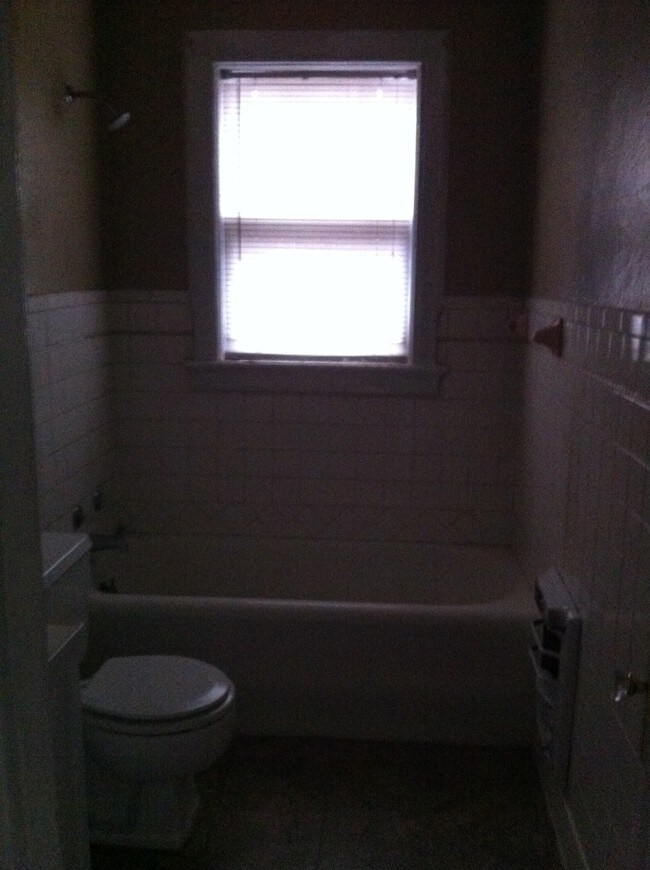 Building Photo - 1109 Harrison St