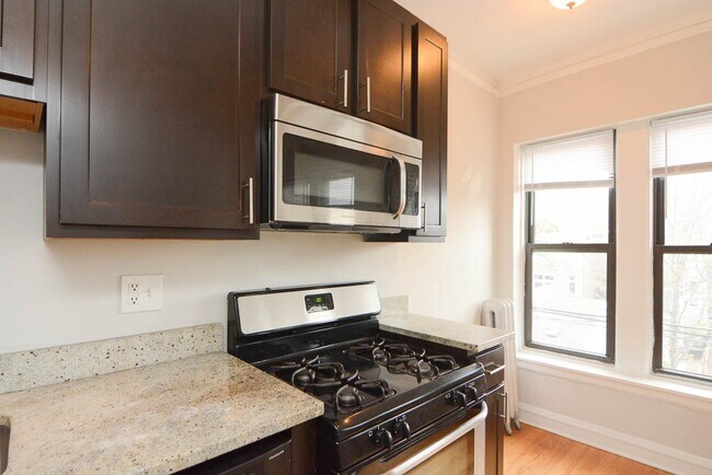Foto del edificio - 4644 N Paulina St