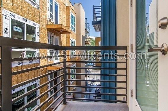 Building Photo - 834 S 200 W