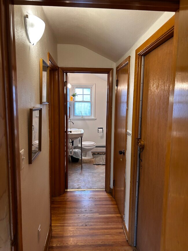 Foto del edificio - 4612 W 5th St