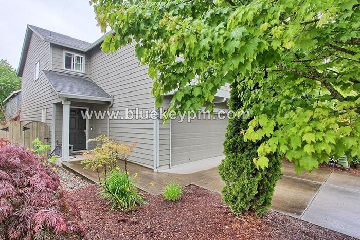 Foto principal - 4 Bed, 2.5 Bath Home in Felida with Pergol...