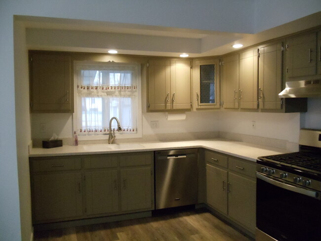 Foto del edificio - 376 Miller St