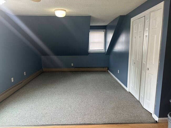 Building Photo - 8 Cornerbrook Cir