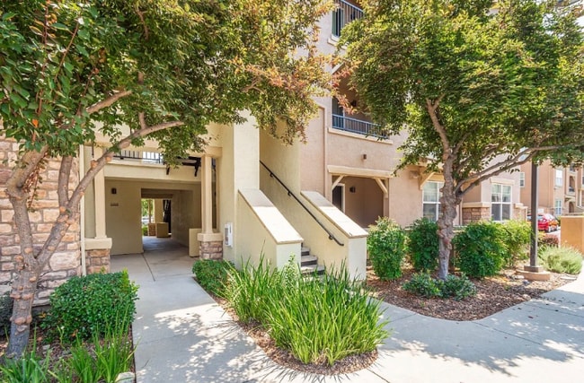 Foto del edificio - 1211 Whitney Ranch Pkwy