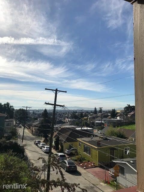 Foto del edificio - 2637 Grande Vista Ave