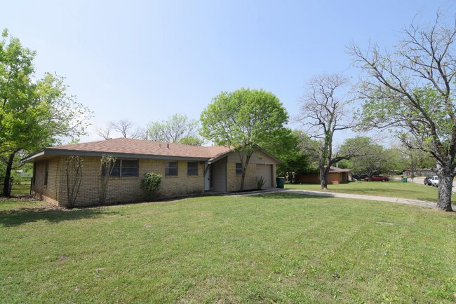 Foto del edificio - 1609 Linwood Rd