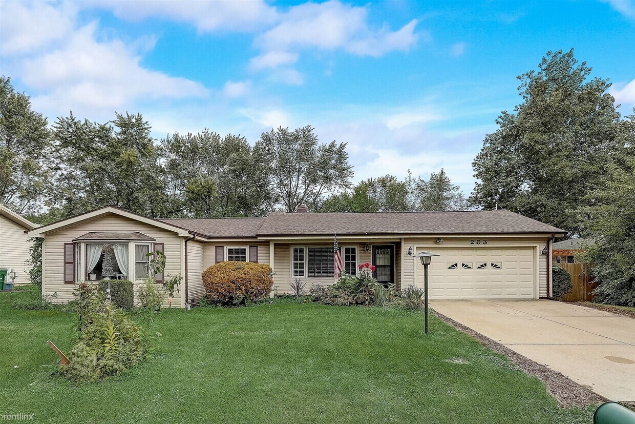 Primary Photo - 3 br, 2 bath House - 203 Sarah Dr