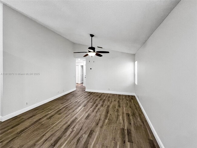 Foto del edificio - 841 Stanton Dr