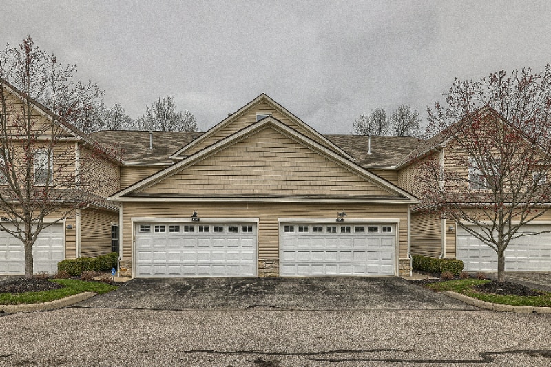 Primary Photo - 9136 Scenic View Cir