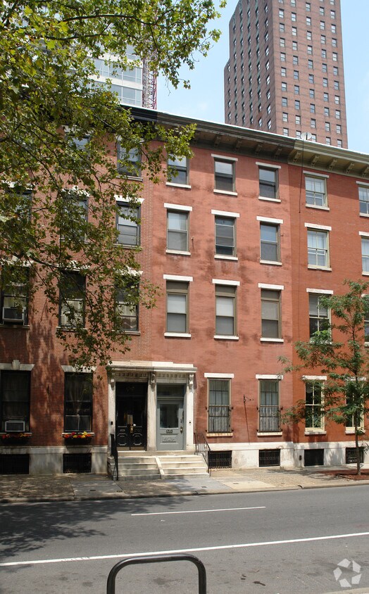 Building Photo - 1705 Spruce St