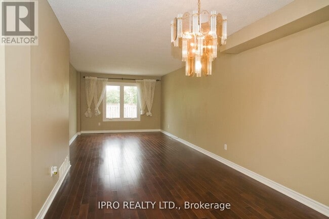 Building Photo - 3211 Valcourt Crescent
