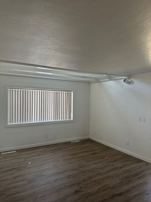 Foto del edificio - 2525 SE Thompson St