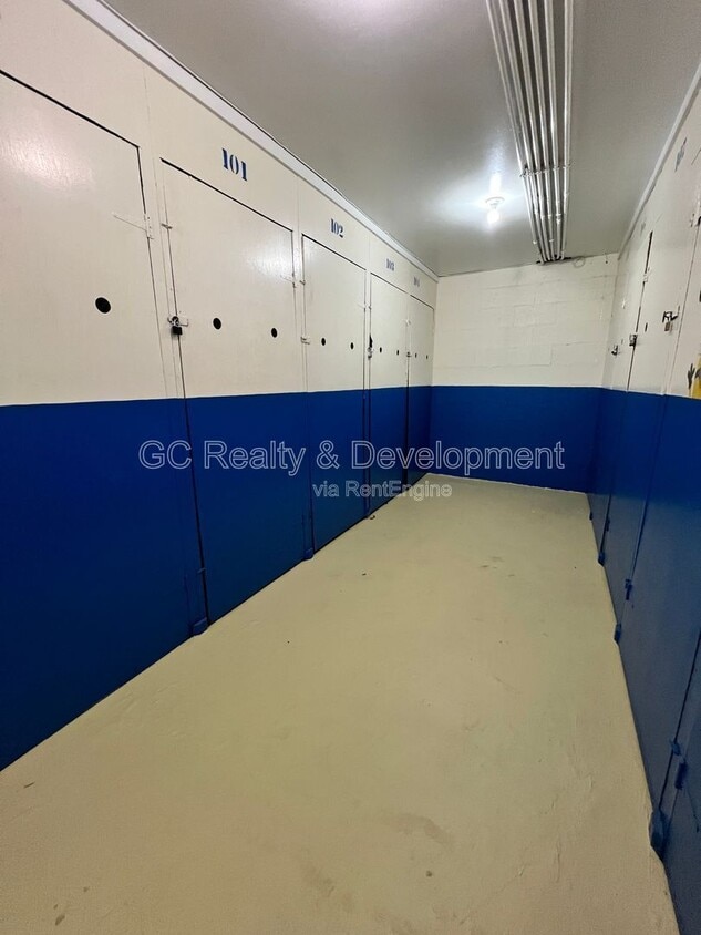 Foto del edificio - 515-525 North Highview Avenue