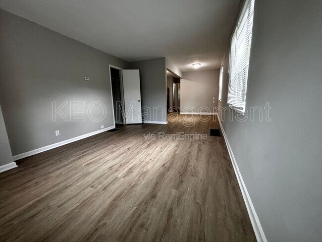 Foto del edificio - 516 East Dr