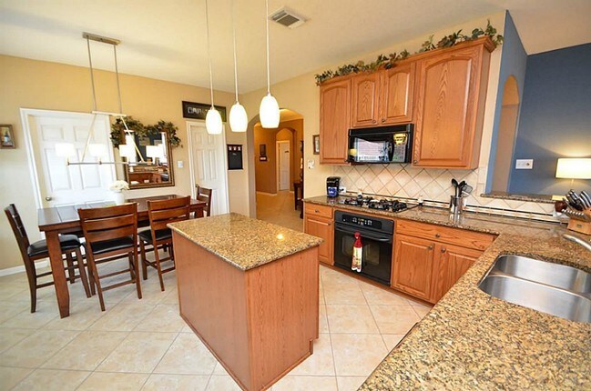 Building Photo - 2727 Hidden Landing Dr
