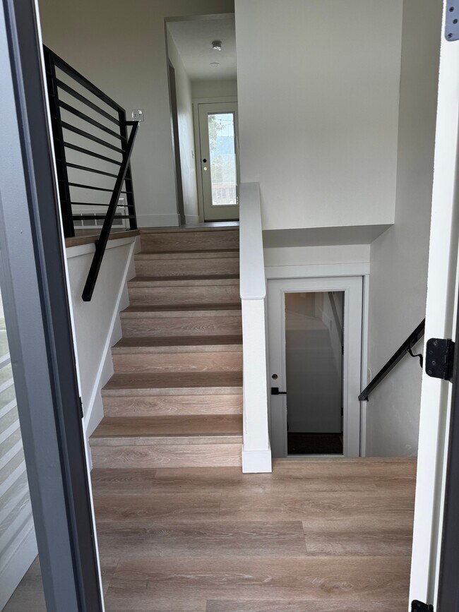 Building Photo - 10543 S Weeping Willow Dr