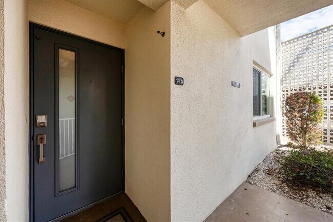 Building Photo - 500 S Washington Dr