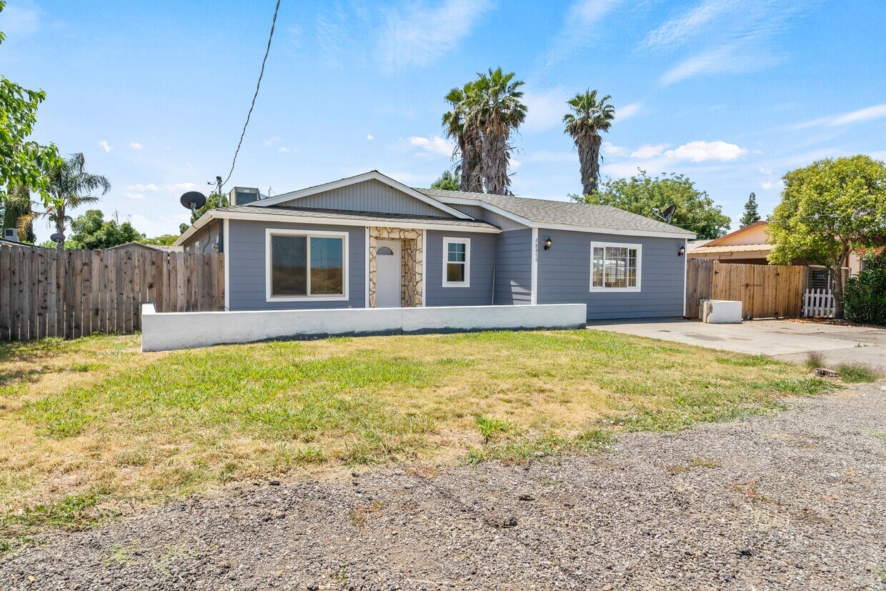 Primary Photo - 28875 Rudolph St