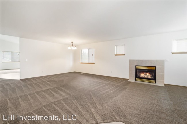 Building Photo - 3 br, 2 bath House - 1140 VILLANOVA STREET