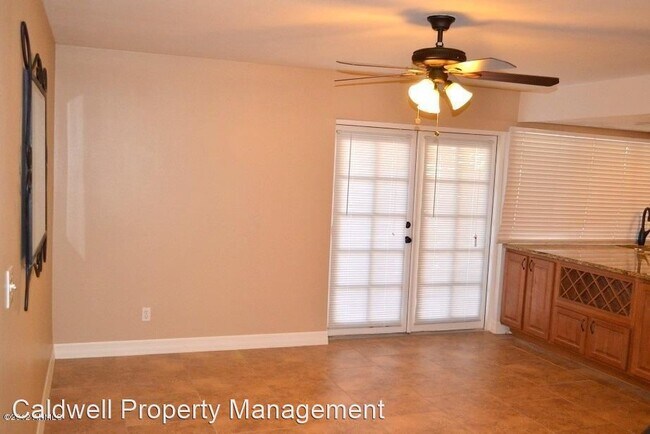 Foto del edificio - 3 br, 2.5 bath House - 4343 N. Miller Rd.