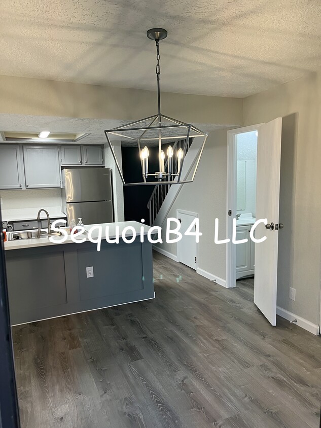 Dining and kitchen counter - 6041 Sequoia Rd NW