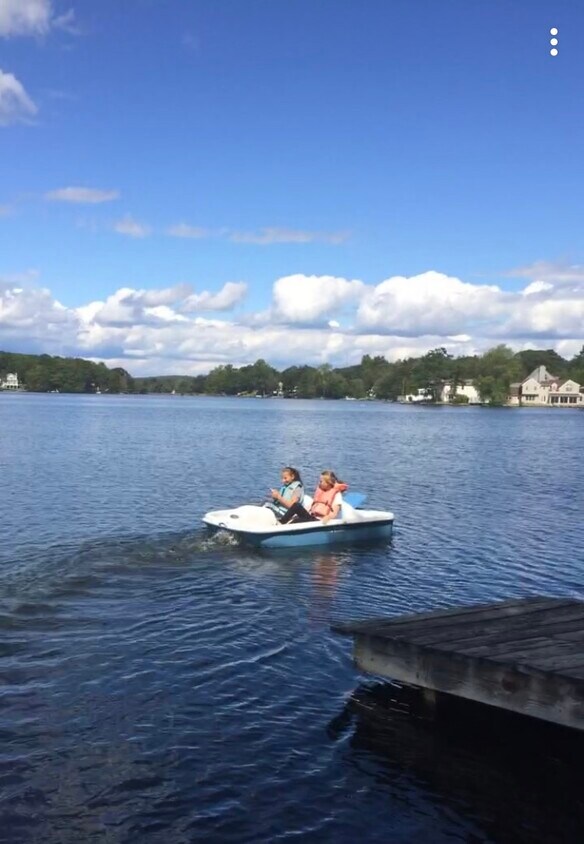 Lake View - 1727 Meriden Rd