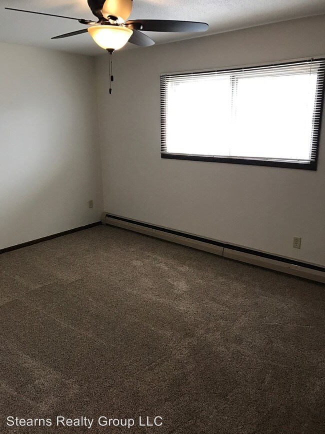 Foto del edificio - 410-410 33rd Ave N
