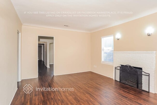 Foto del edificio - 243 E Louise St