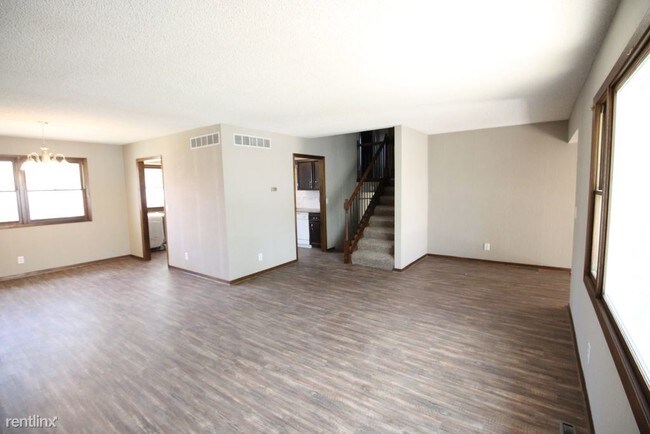Building Photo - 2930 N Meridian Ave