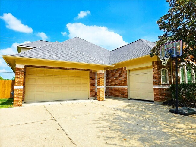 Foto del edificio - 5434 Faircreek Ln