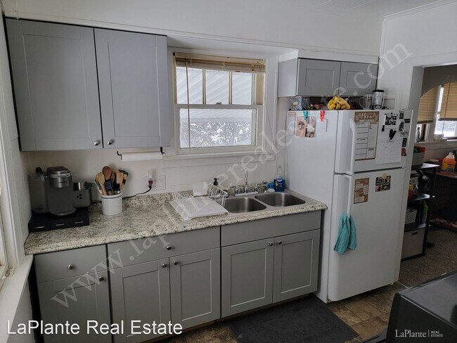 Building Photo - 3 br, 2 bath House - 1125 Broer Avenue 1