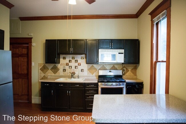 Building Photo - 3 br, 2 bath Condo - 3021 Knox Ave South 3...