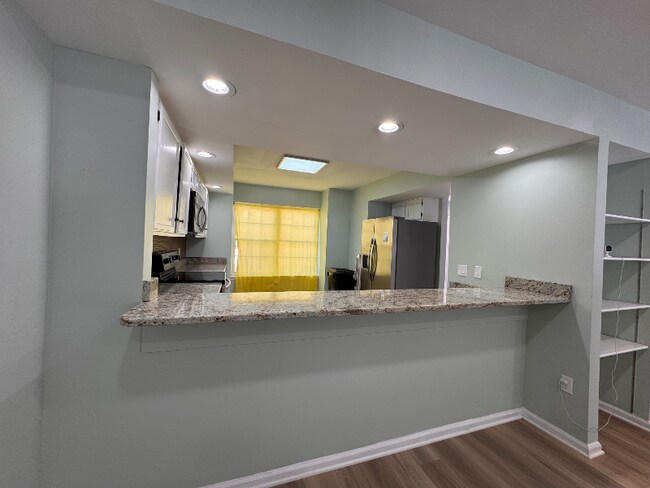 Foto del edificio - 106 Franklin Ct