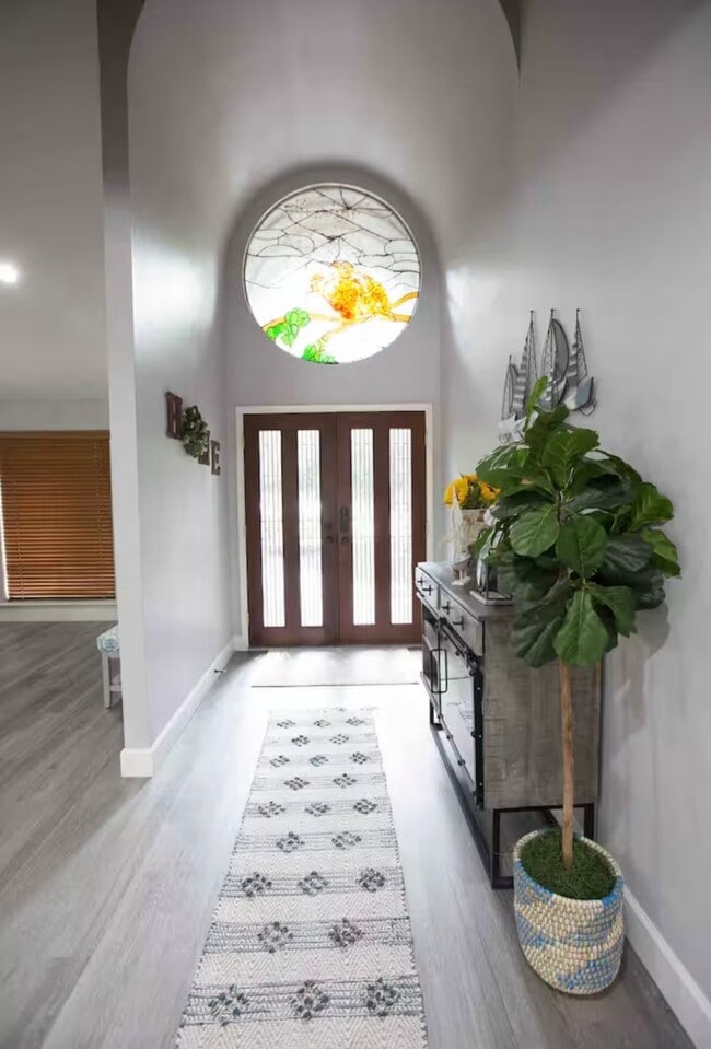 Building Photo - 3007 Willowbend Rd