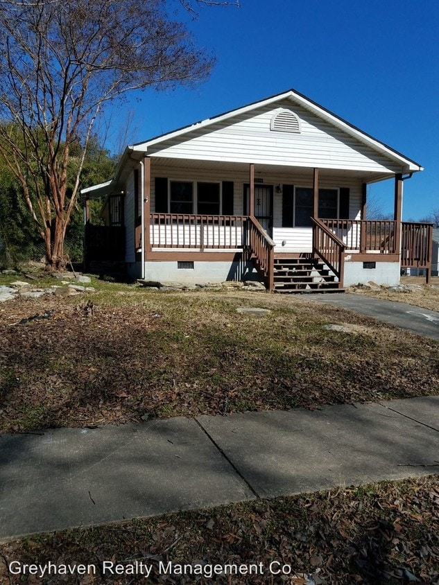 Primary Photo - 2219 Bachman St
