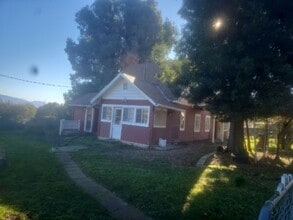 Building Photo - 520 Margot Ln