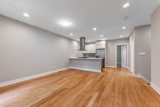 Foto del edificio - 1337 W. Walton