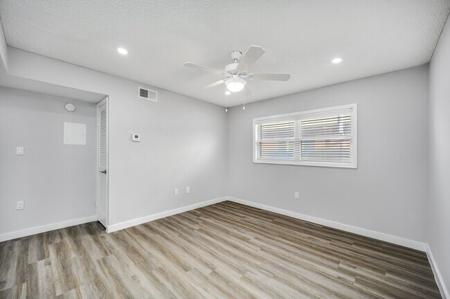 Foto del edificio - Half off your 1st AND 2nd month? Yes, please!