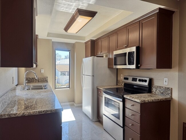Foto del edificio - 7380 Park Ridge Blvd