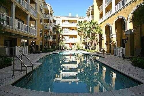 Foto del edificio - Studio unit in Downtown with free water an...