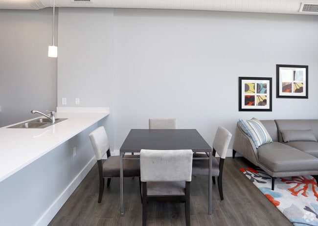 Dining Area - The E'Laan