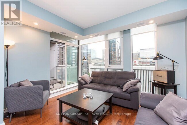 Building Photo - 179 Metcalfe St