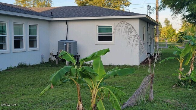 Foto del edificio - 210 Montana Ave