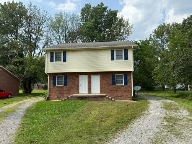 Building Photo - 615 Moody Ct