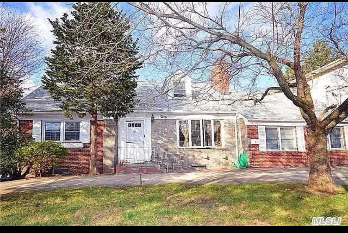 Primary Photo - 30 Beverly Dr