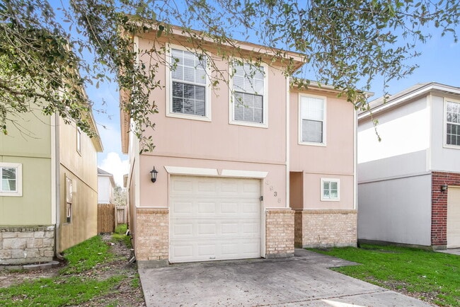 Building Photo - 4935 N Cancun Dr