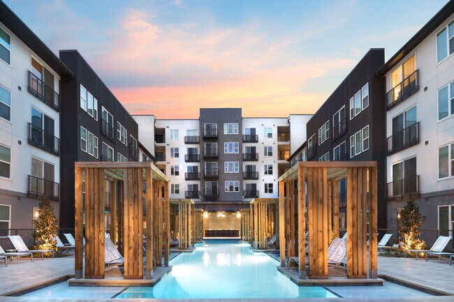 Building Photo - 3015 Gulden Ln