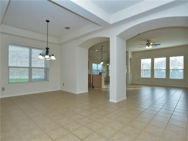 Building Photo - 1310 Sundrop Cove