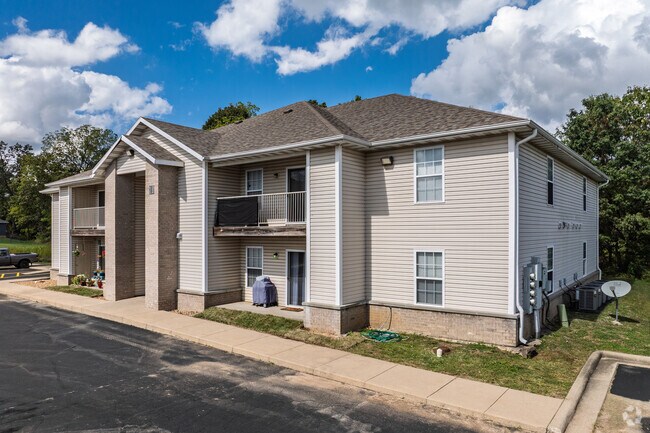 Foto del edificio - Pin Oak Apartments